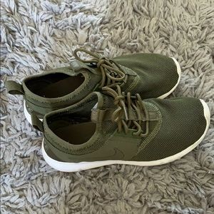 Nike Juvenate Sneakers